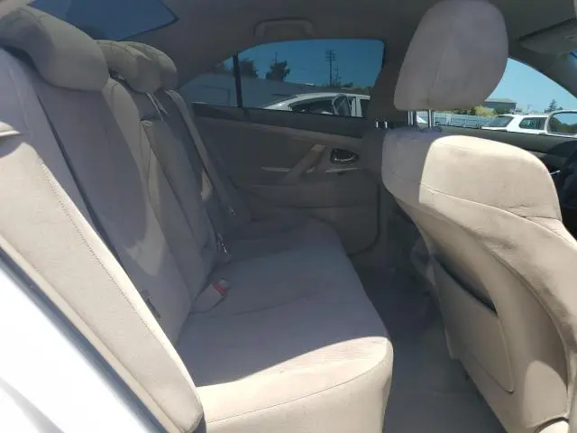2010 TOYOTA CAMRY SE  