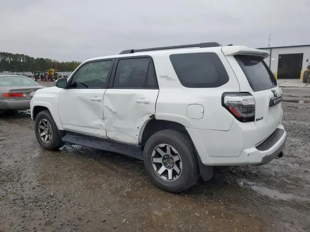 2023 TOYOTA 4RUNNER SE  