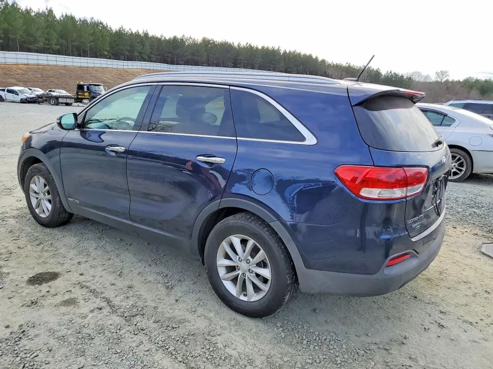 2017 KIA SORENTO LX V6  