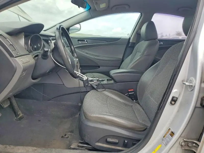 2011 HYUNDAI SONATA SE  