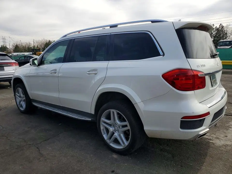 2015 MERCEDES-BENZ GL 550 4MATIC  