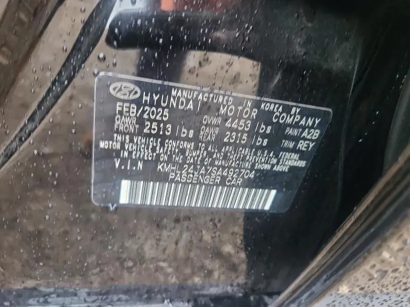 2025 HYUNDAI SONATA SE  