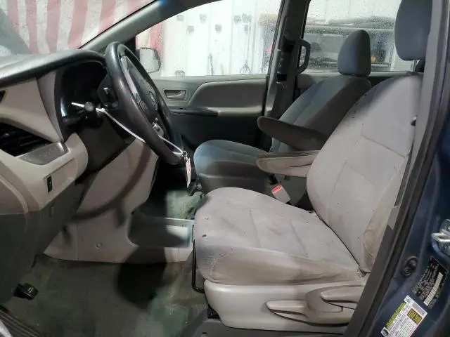 2015 TOYOTA SIENNA   