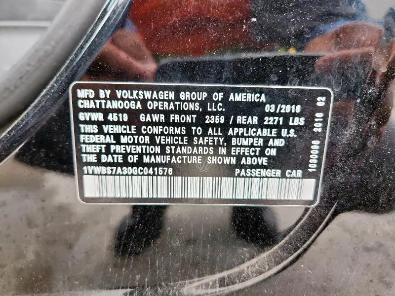 2016 VOLKSWAGEN PASSAT SE