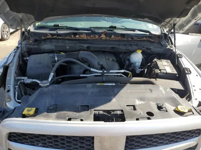2013 RAM 1500 SLT  