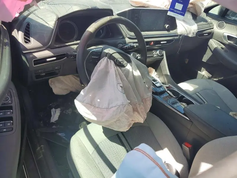 2022 HYUNDAI SONATA SEL  