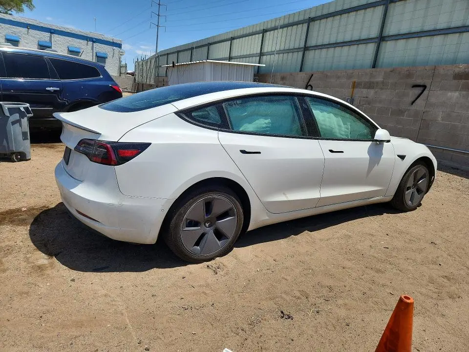 2021 TESLA MODEL 3   
