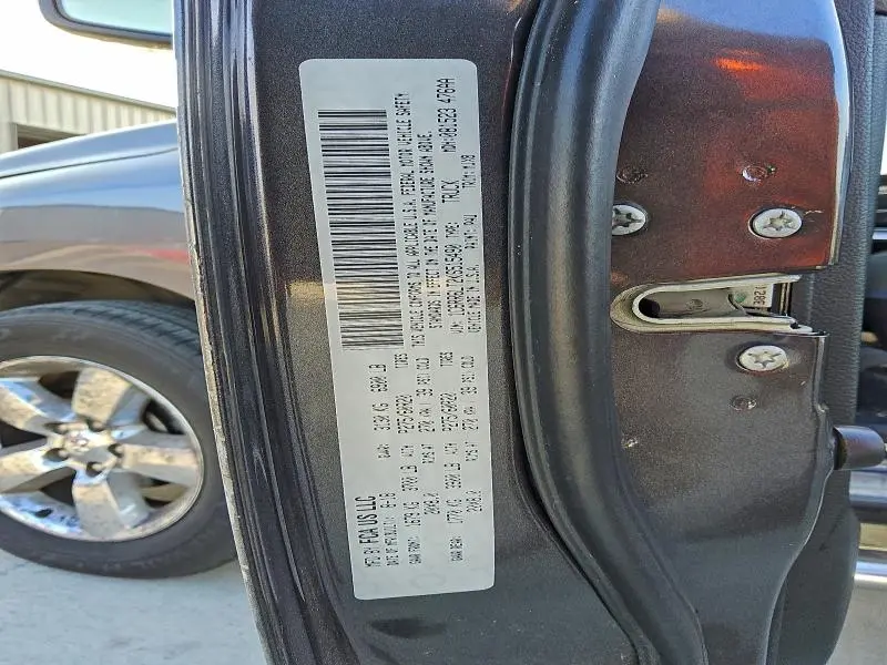 2019 RAM 1500 CLASSIC SLT  