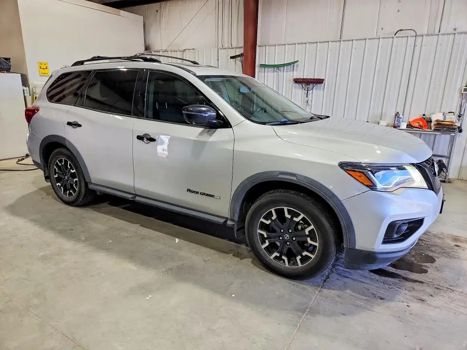 2019 NISSAN PATHFINDER SL  