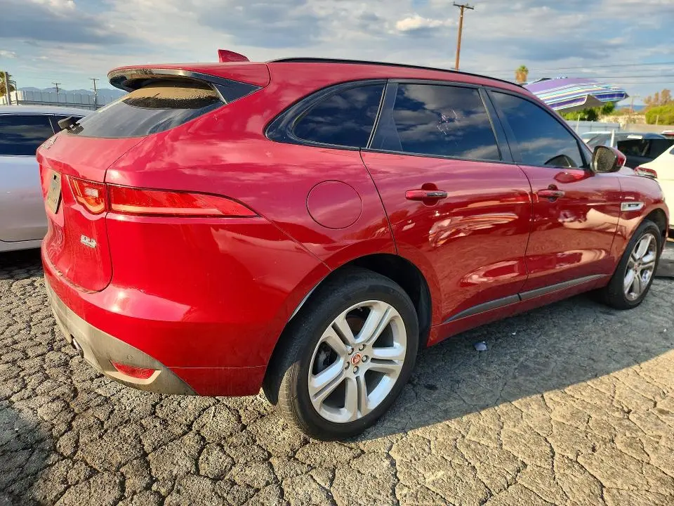 2017 JAGUAR F-PACE R - SPORT  