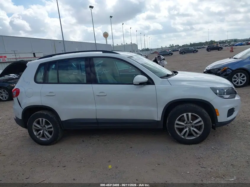2017 VOLKSWAGEN TIGUAN  