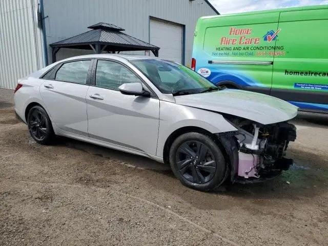 2021 HYUNDAI ELANTRA SEL  