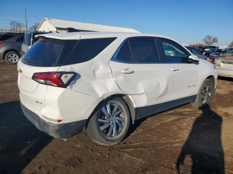 2022 CHEVROLET EQUINOX LT  