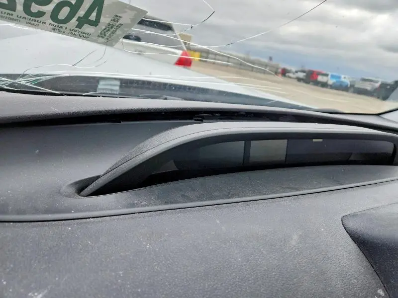 2019 TOYOTA PRIUS LE  