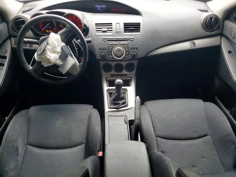2011 MAZDA 3