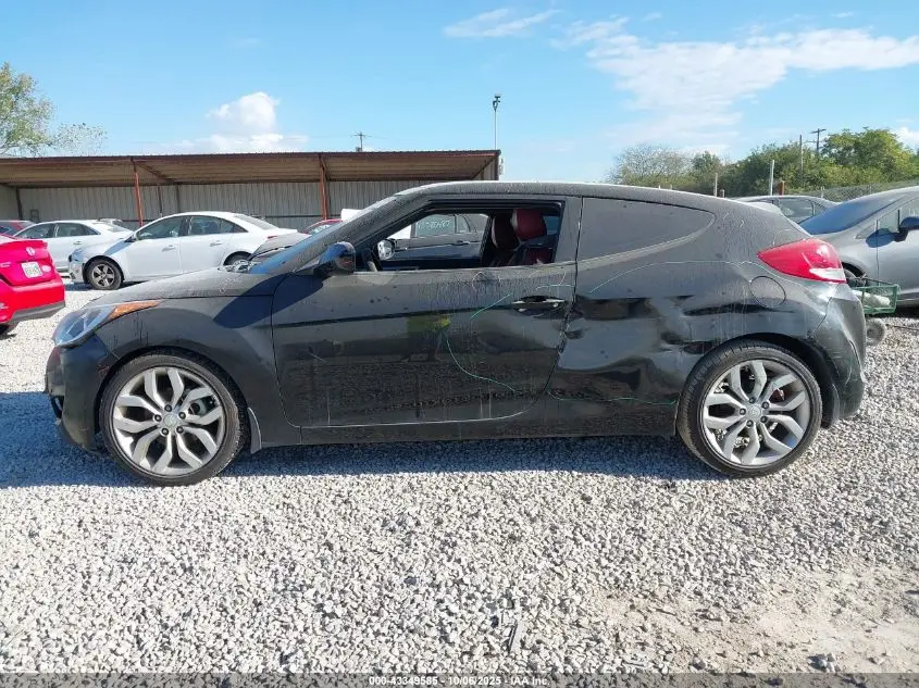 2012 HYUNDAI VELOSTER BASE W/RED/BLACK