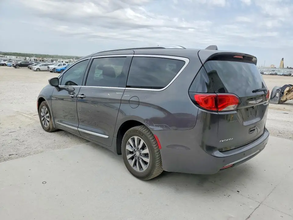 2019 CHRYSLER PACIFICA TOURING L PLUS  