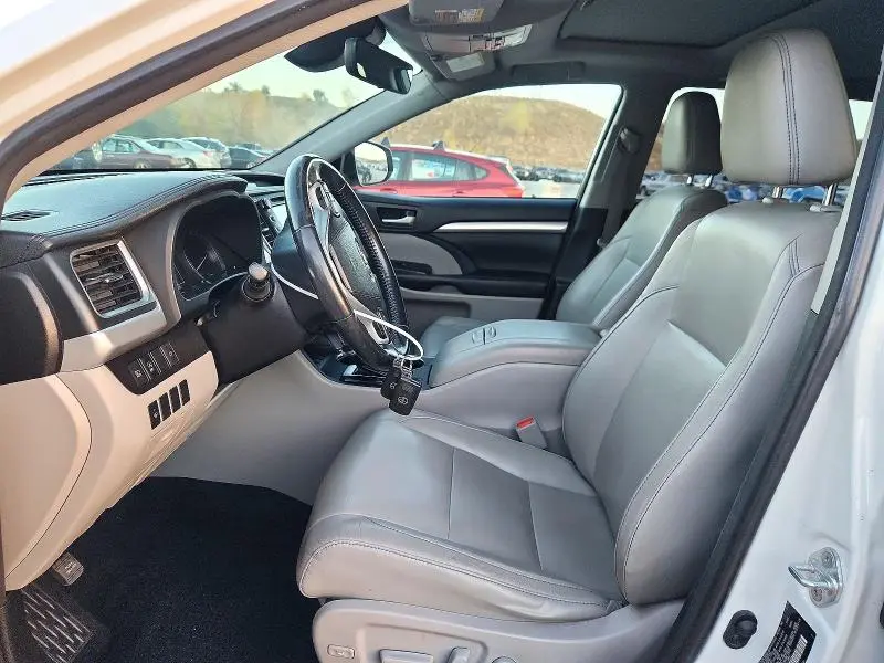 2018 TOYOTA HIGHLANDER XLE  