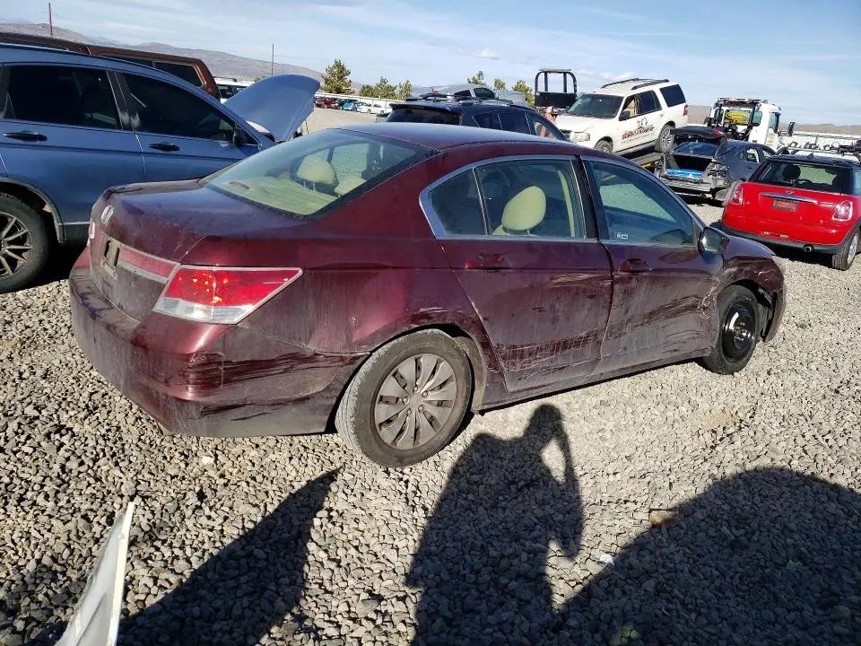 2011 HONDA ACCORD LX  