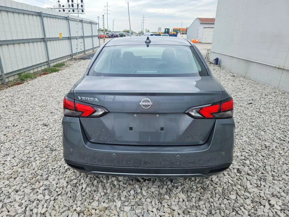 2025 NISSAN VERSA SV  