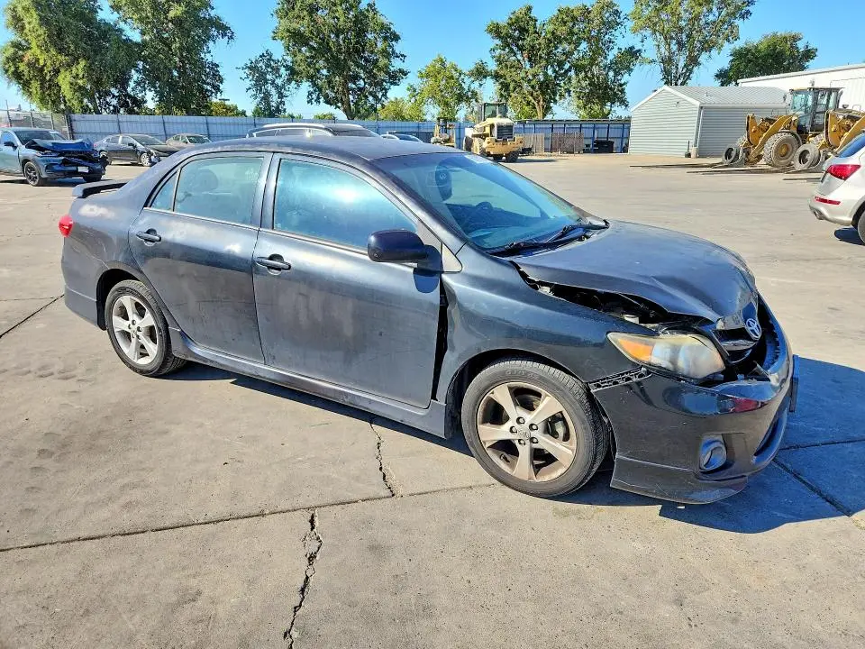 2011 TOYOTA COROLLA S  