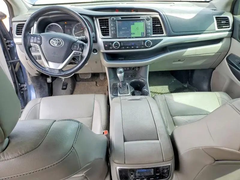 2017 TOYOTA HIGHLANDER XLE  