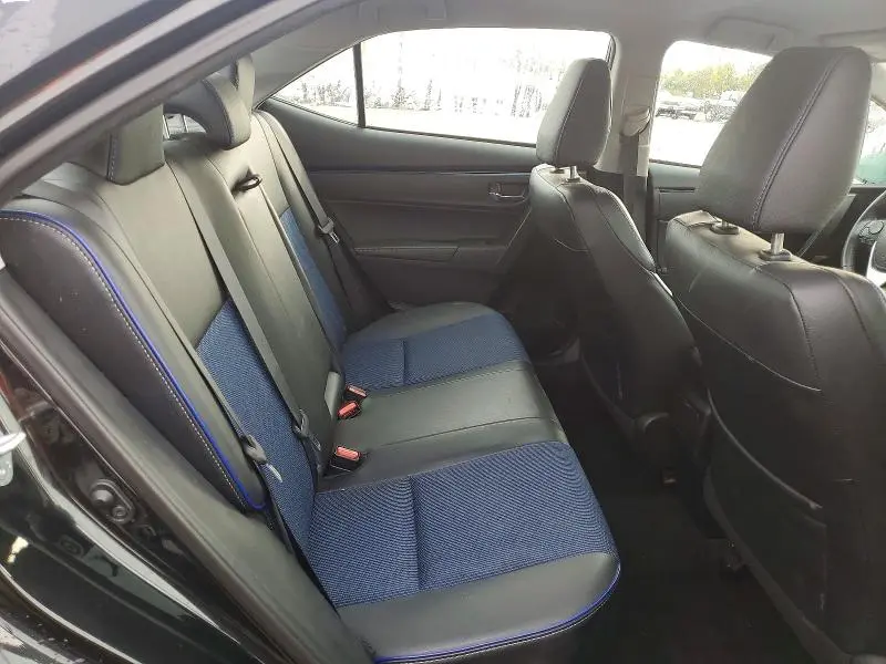 2017 TOYOTA COROLLA SE  
