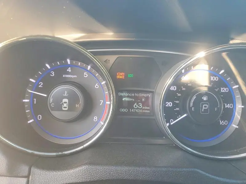 2011 HYUNDAI SONATA GLS  