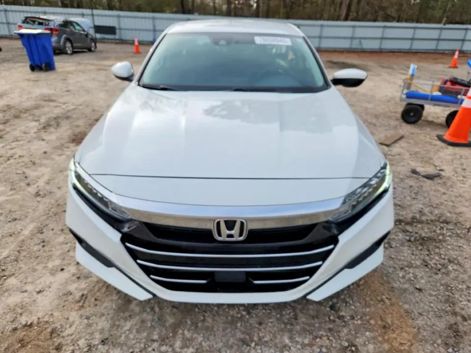 2021 HONDA ACCORD LX  
