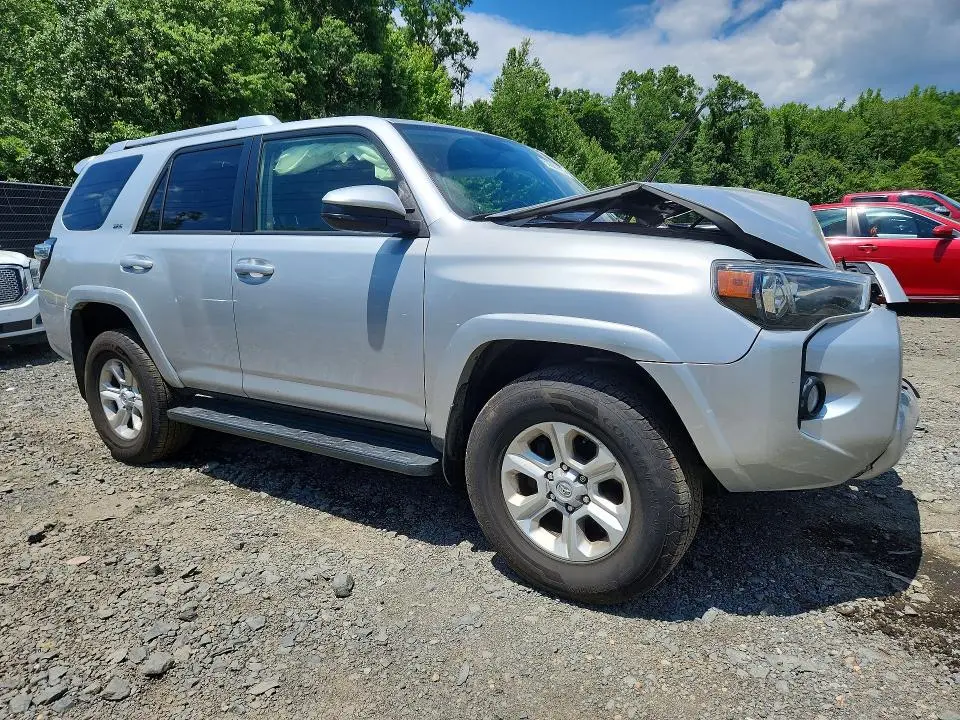2014 TOYOTA 4RUNNER SR5  