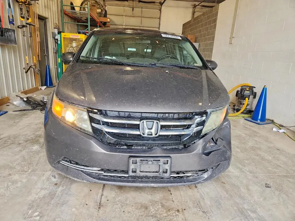 2016 HONDA ODYSSEY SE  
