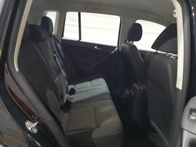 2015 VOLKSWAGEN TIGUAN S