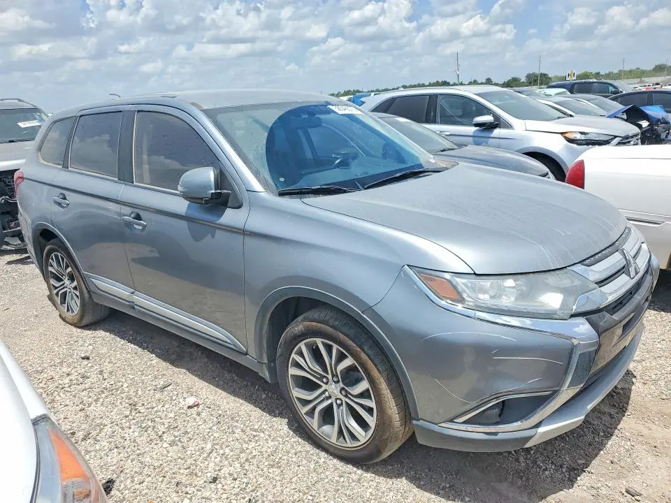 2016 MITSUBISHI OUTLANDER SE  
