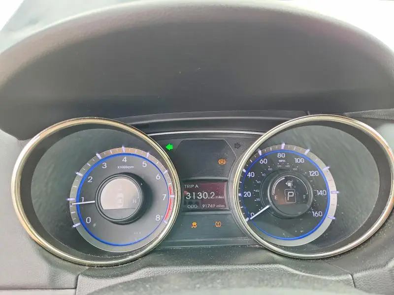 2013 HYUNDAI SONATA GLS  