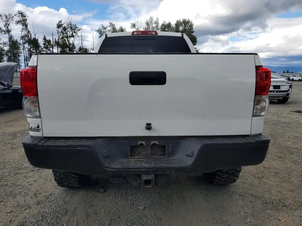 2011 TOYOTA TUNDRA DOUBLE CAB SR5  