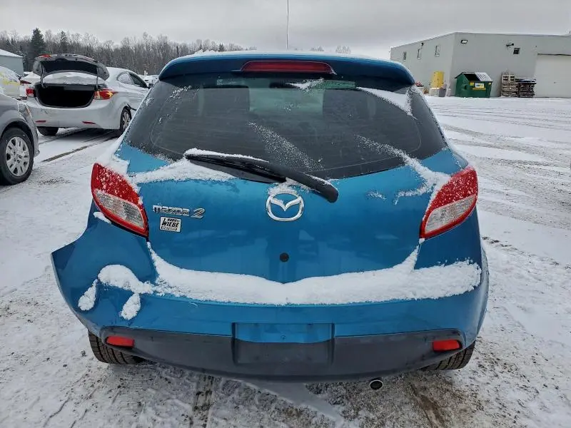 2011 MAZDA MAZDA2   