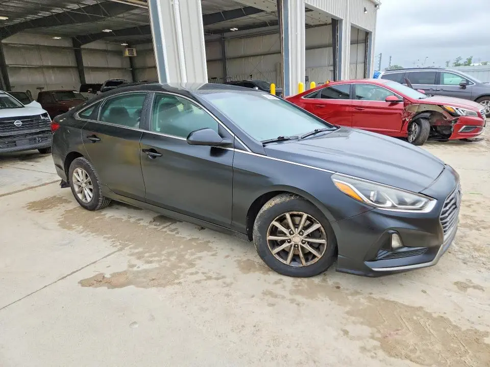 2018 HYUNDAI SONATA SE  