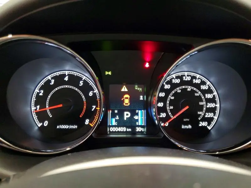 2026 MITSUBISHI RVR SE  