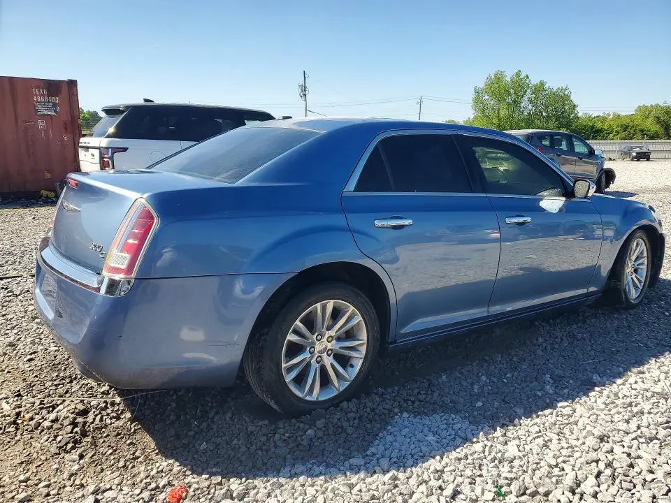 2011 CHRYSLER 300C   