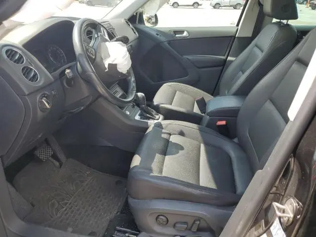 2016 VOLKSWAGEN TIGUAN S  