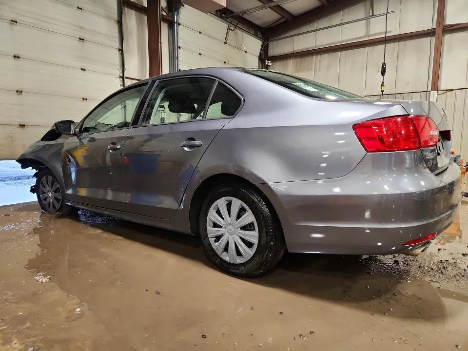 2011 VOLKSWAGEN JETTA BASE  