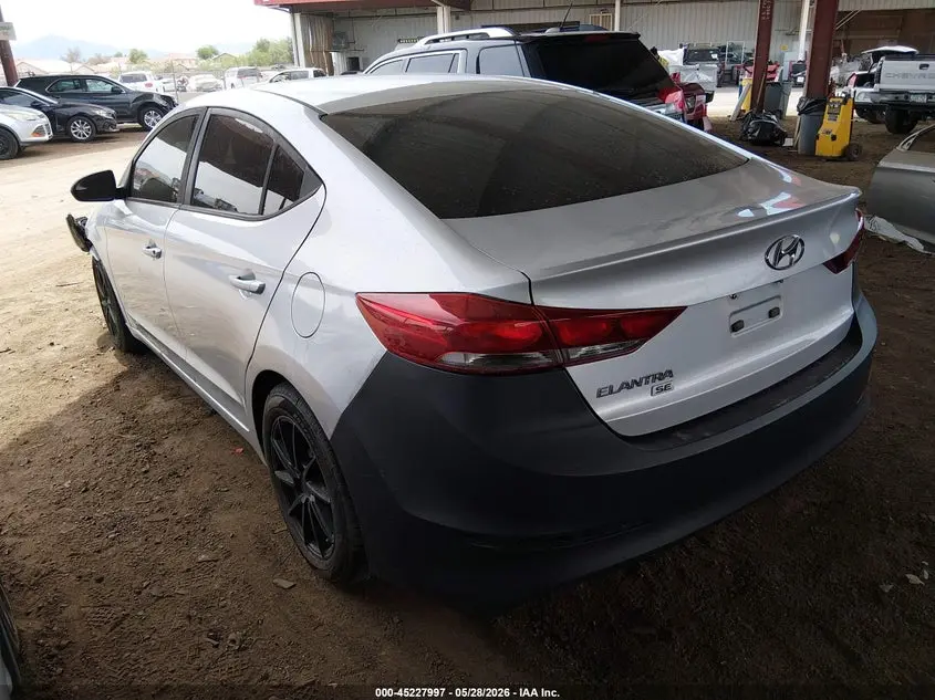 2018 HYUNDAI ELANTRA SE