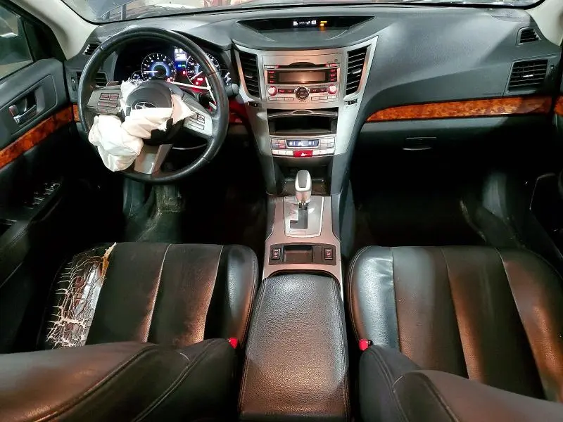 2010 SUBARU LEGACY 2.5I LIMITED  