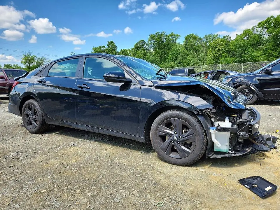 2022 HYUNDAI ELANTRA   