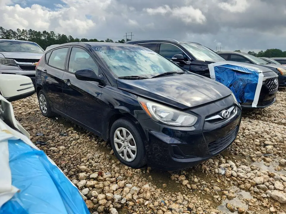 2013 HYUNDAI ACCENT GLS  