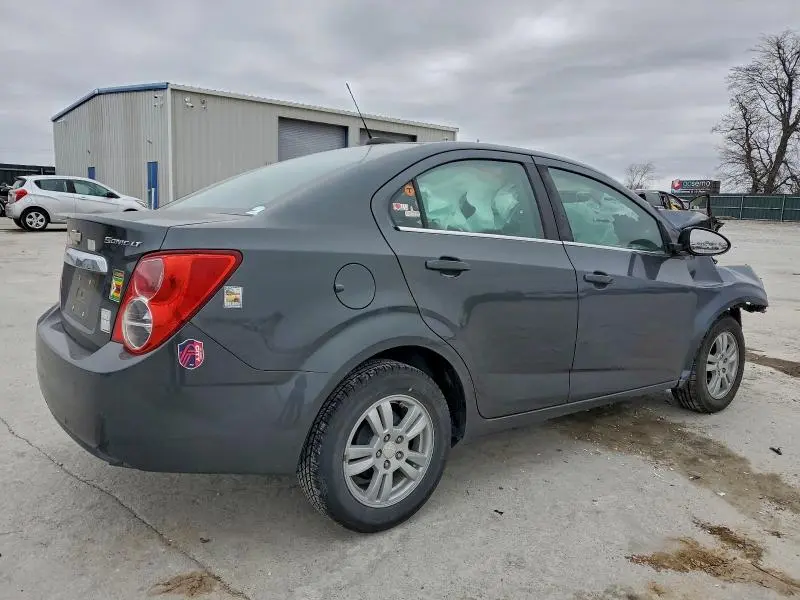 2015 CHEVROLET SONIC LT  