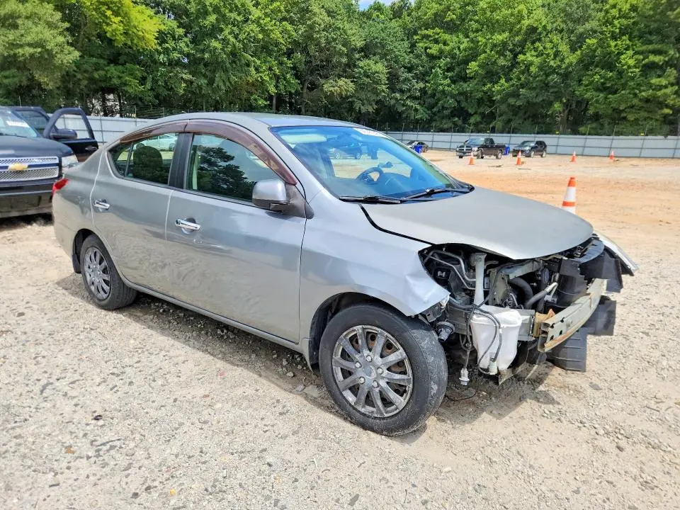 2013 NISSAN VERSA 1.6 S  