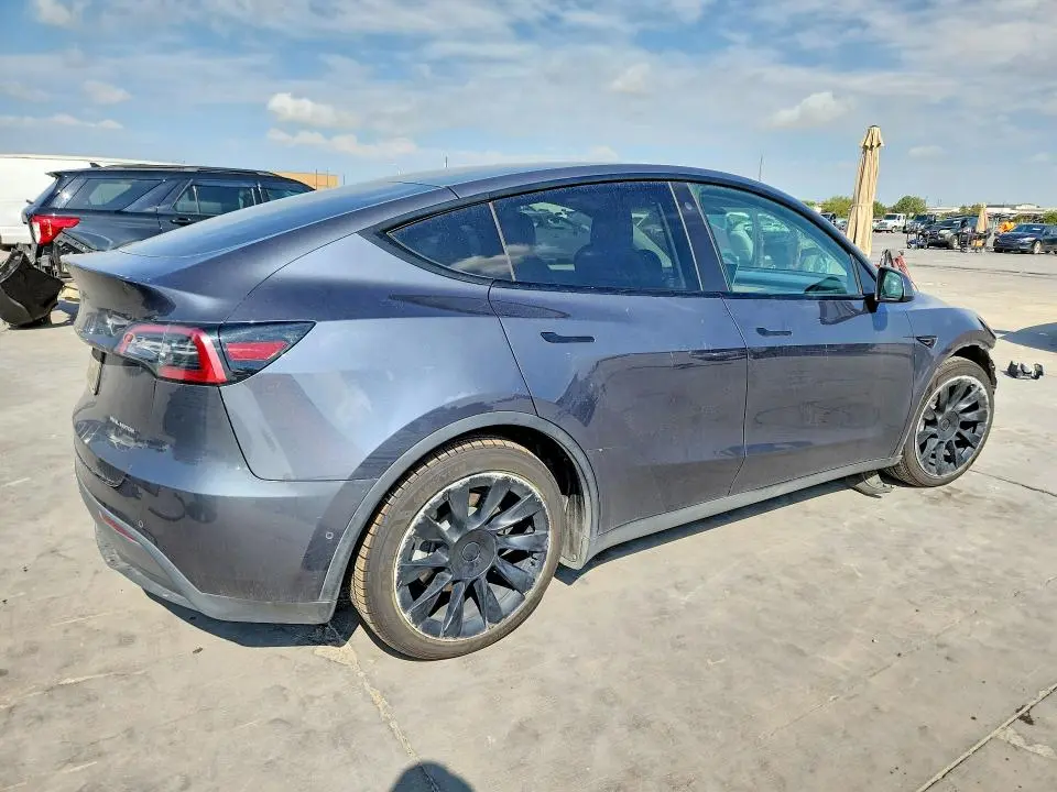 2021 TESLA MODEL Y   