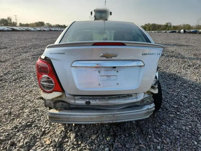 2015 CHEVROLET SONIC LT  