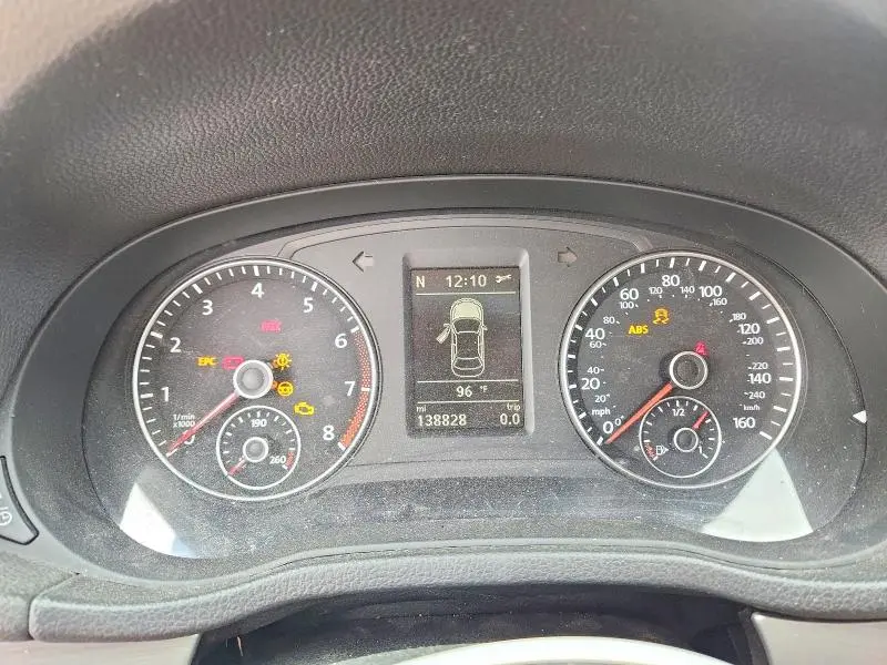 2015 VOLKSWAGEN PASSAT SE  